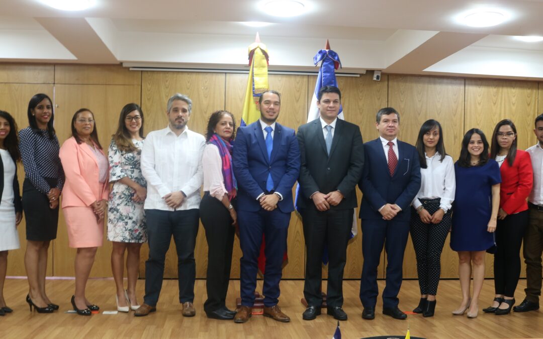 IGN-JJHM y MEPyD reciben a misión de expertos del IGAC Colombia