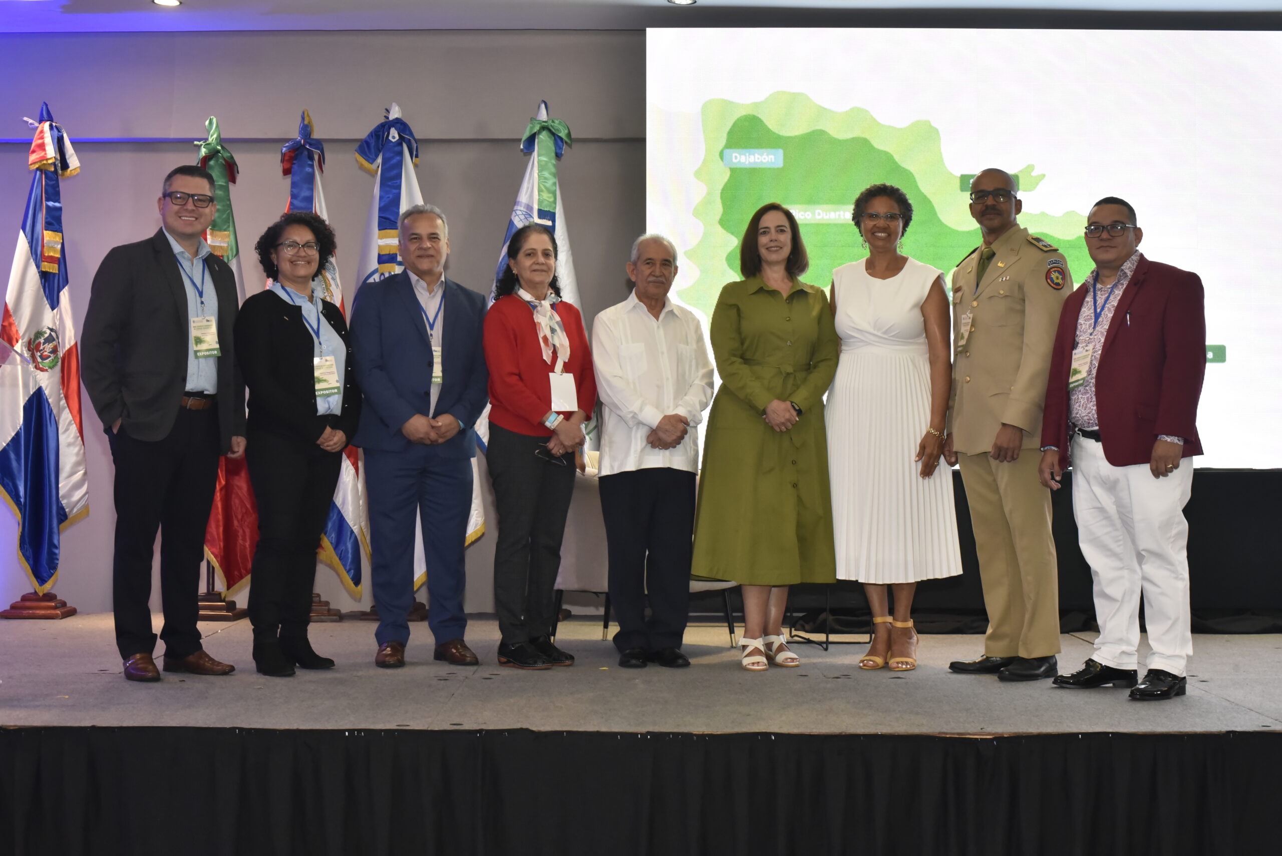 Firma de Convenio entre el Instituto Geográfico Nacional y el Consejo Nacional para el Cambio Climático Firma de Convenio entre el Instituto Geográfico Nacional y el Consejo Nacional para el Cambio Climático
